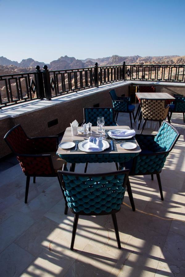 Petra Moon Luxury Hotel Wadi Musa Buitenkant foto